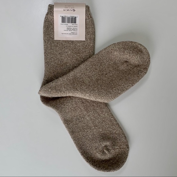 2/$30 - NWT Naigai Crew Socks - Made in Japan - Picture 8 of 9